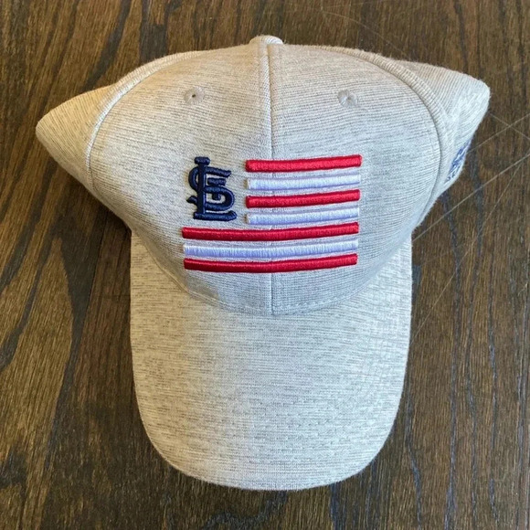 Accessories - St. Louis Cardinals Baseball Cap